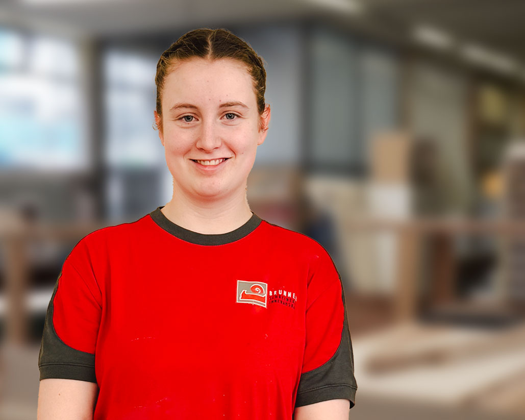 Vanessa Rüegg, Lernende Schreinerin EFZ bei der R. Brunner AG, Schreinerei Innenausbau Zürich