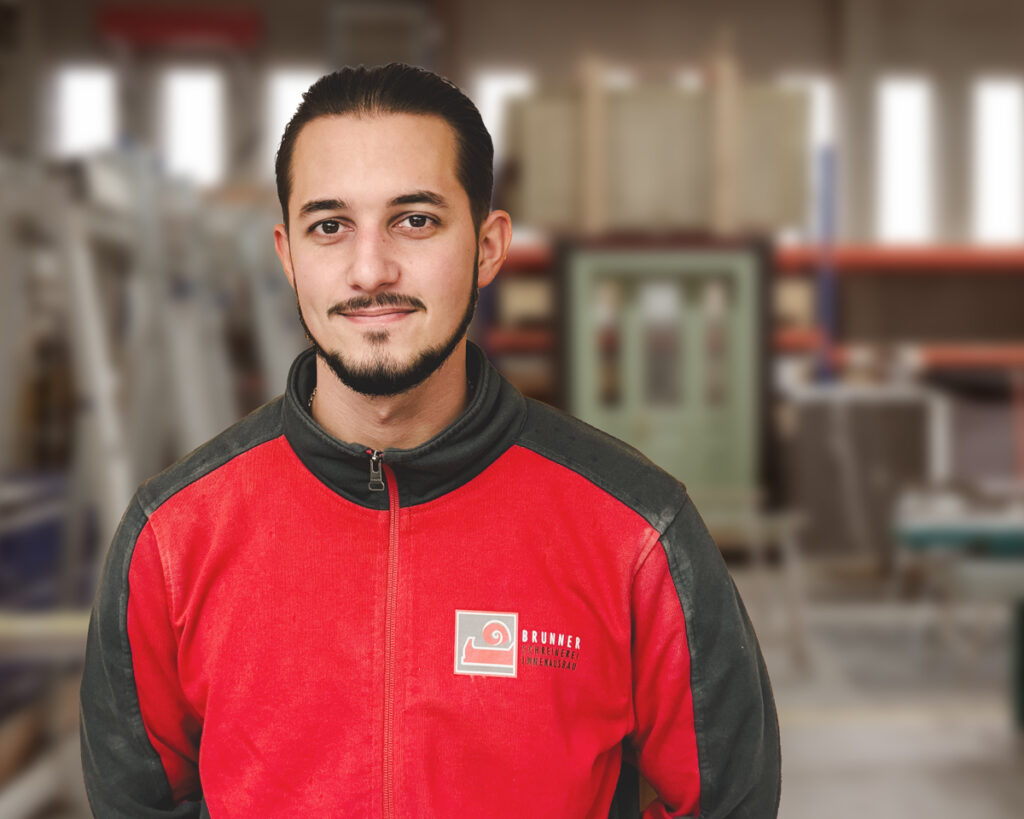 Robin Stojanovic, Schreiner-Monteur bei der Schreinerei R. Brunner AG in Zürich