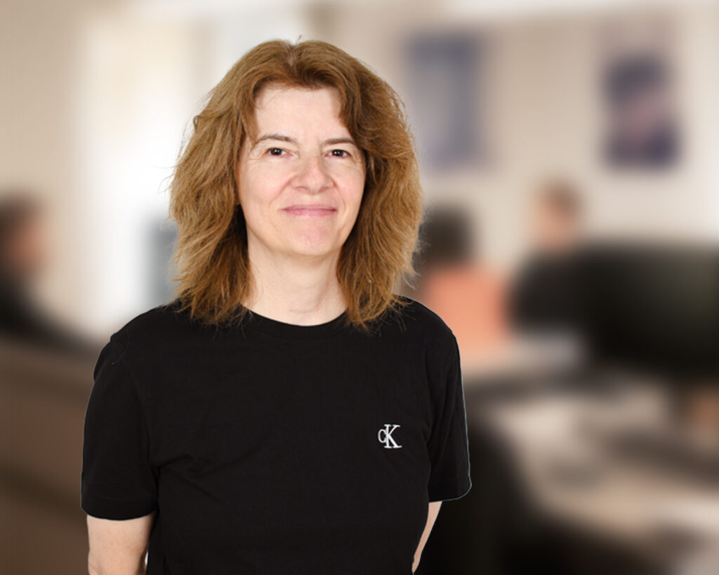 Christine Keller, Buchhaltung bei der Schreinerei R. Brunner AG in Zürich